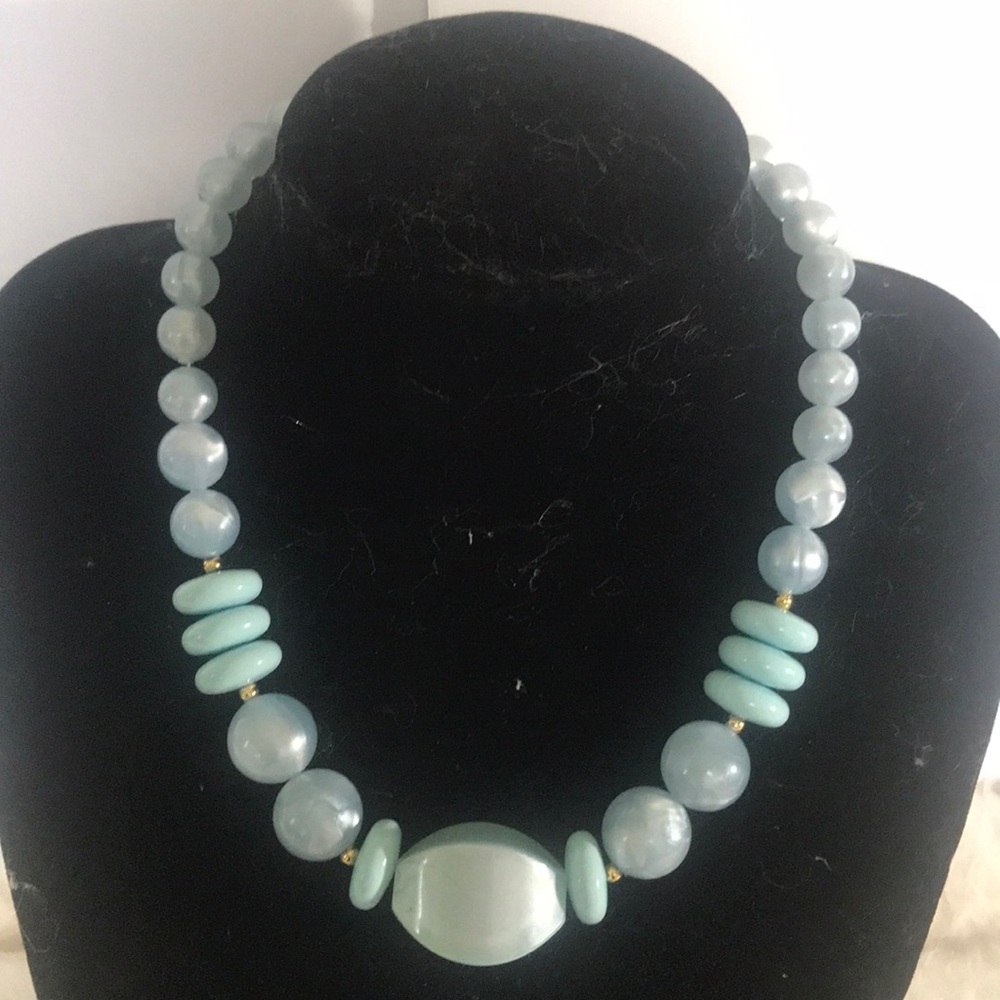 “BLUE BEAD” Vintage Necklace.